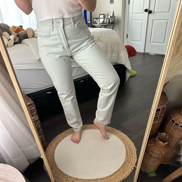 Ragged Priest Women’s 8 Butt Cut Butt Slit Jeans Stonewash NWT - Picture 1 of 8